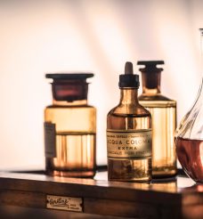 Escursione “L’inebriante storia dell’Acqua di Colonia”